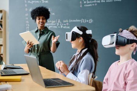 VR use in classroom in akron