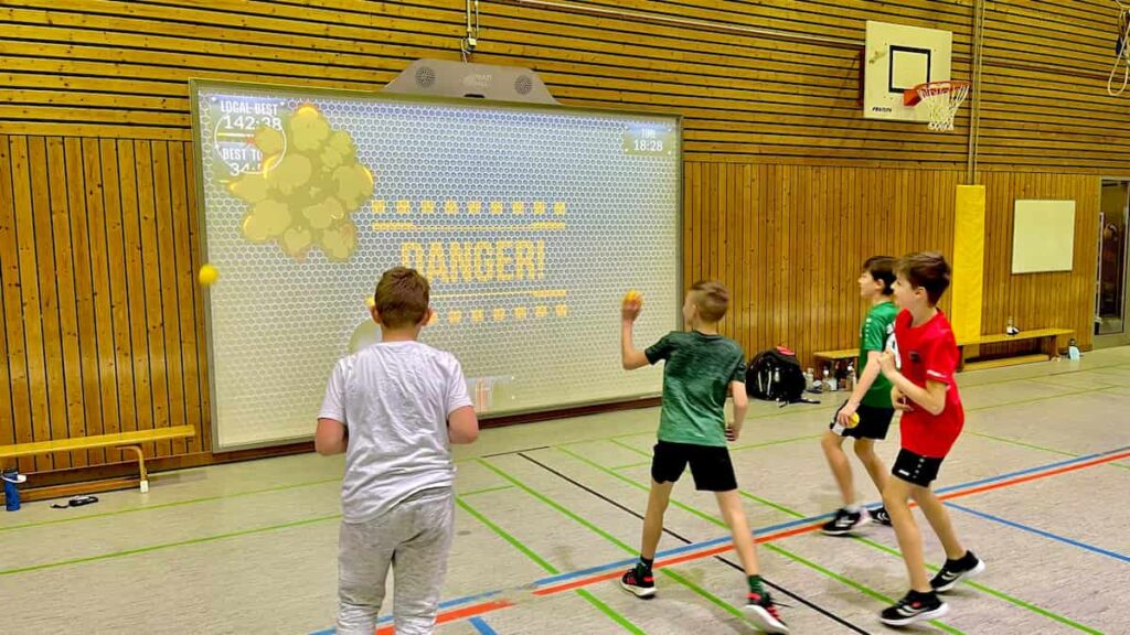 kids playing with the audio-visual installers